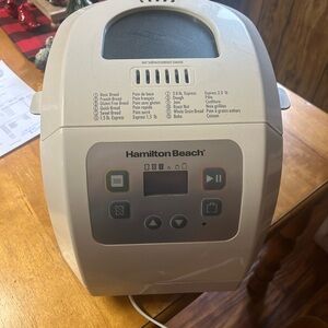Hamilton beach 2pound bread maker brand